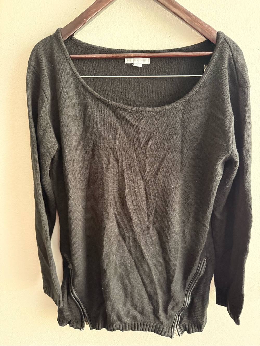 New York & Company Olive Green Scoop Neck Knit Sweater with Hem Zippers